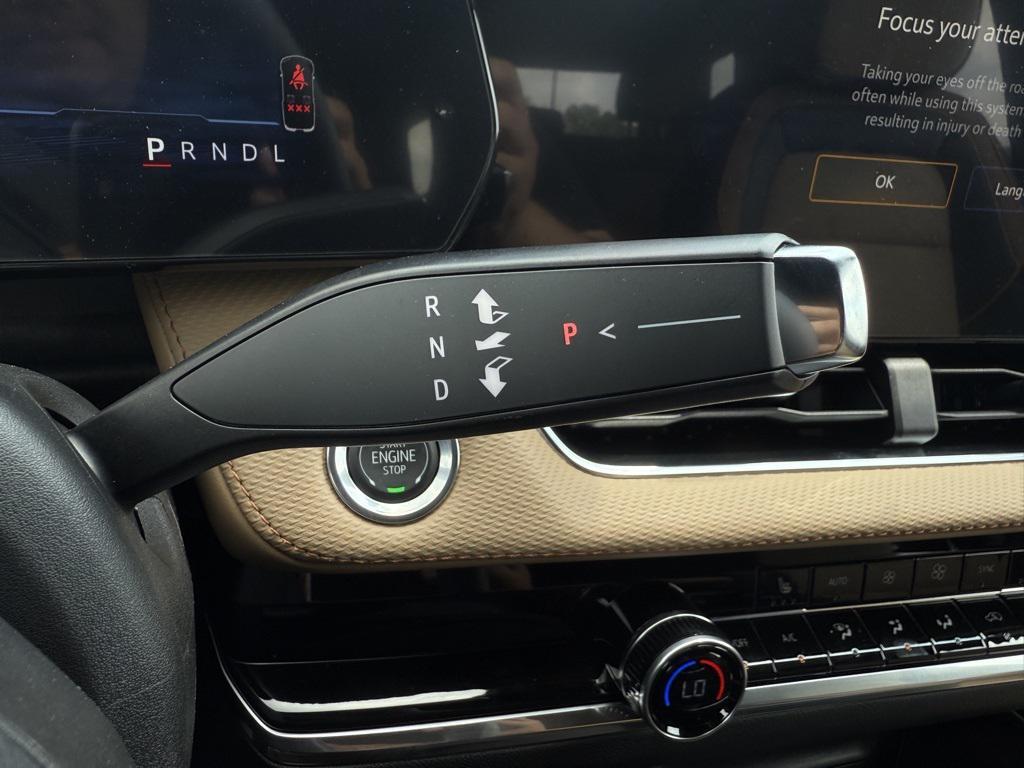 new 2026 Chevrolet Equinox car, priced at $31,653