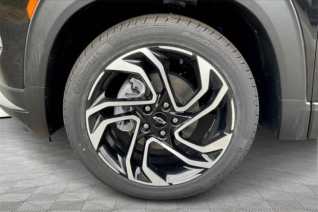 new 2025 Chevrolet TrailBlazer car, priced at $28,677