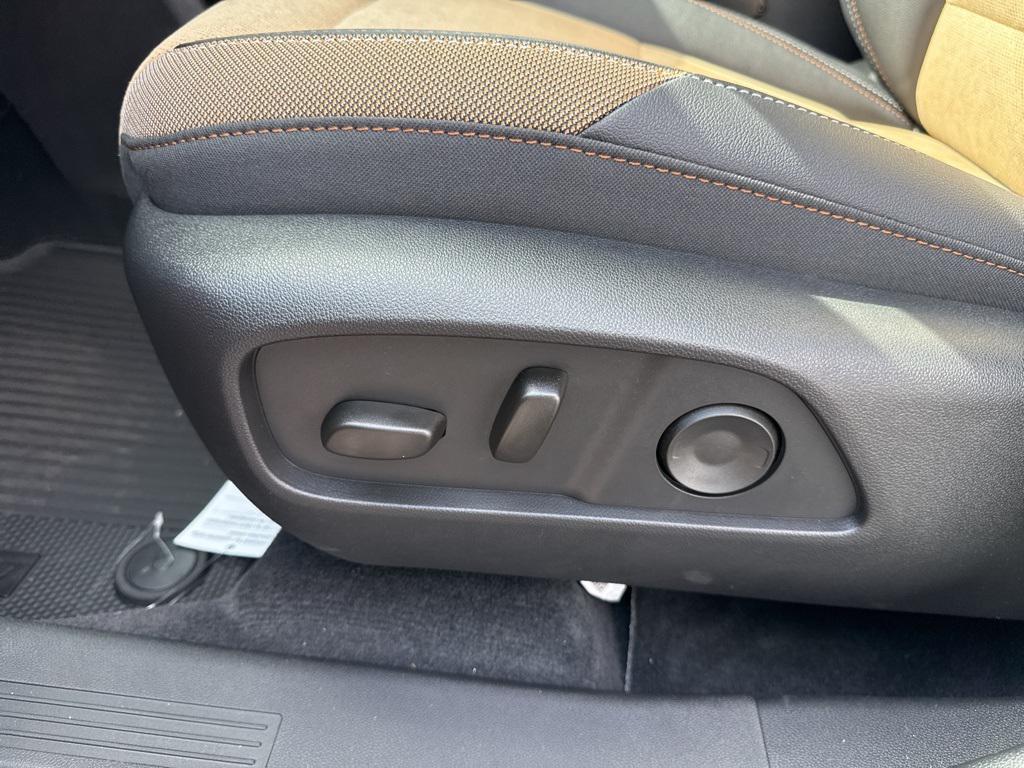 new 2026 Chevrolet Equinox car, priced at $32,454
