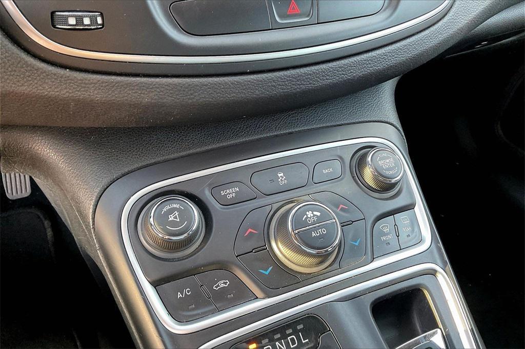 used 2015 Chrysler 200 car, priced at $9,995