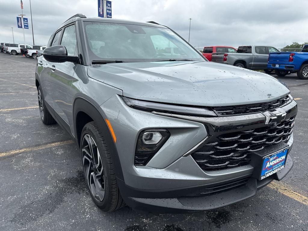 new 2025 Chevrolet TrailBlazer car, priced at $32,429