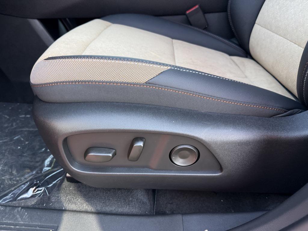 new 2026 Chevrolet Equinox car, priced at $32,963