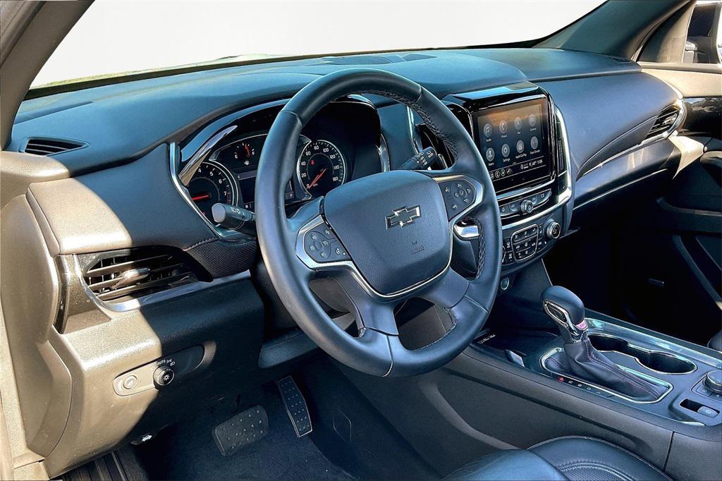 used 2023 Chevrolet Traverse car, priced at $35,888
