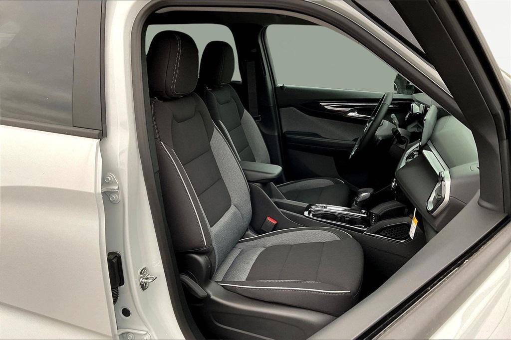 new 2026 Chevrolet TrailBlazer car, priced at $25,089