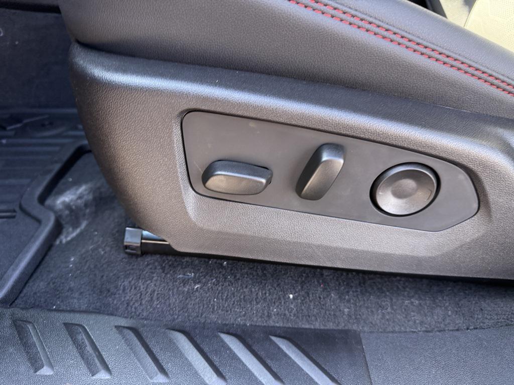 new 2026 Chevrolet Colorado car, priced at $45,614