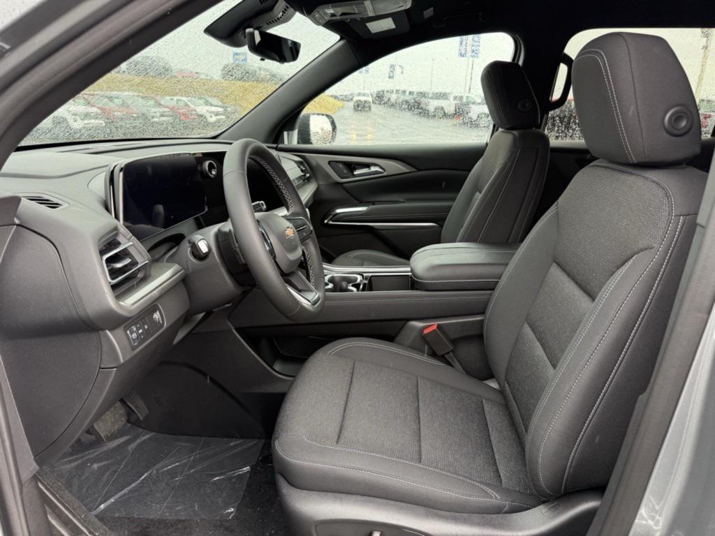 new 2026 Chevrolet Traverse car, priced at $43,531