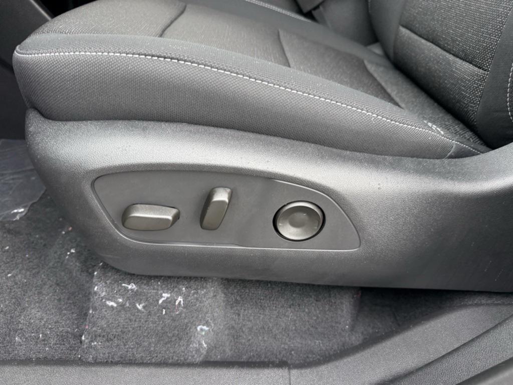 new 2026 Chevrolet Traverse car, priced at $43,531