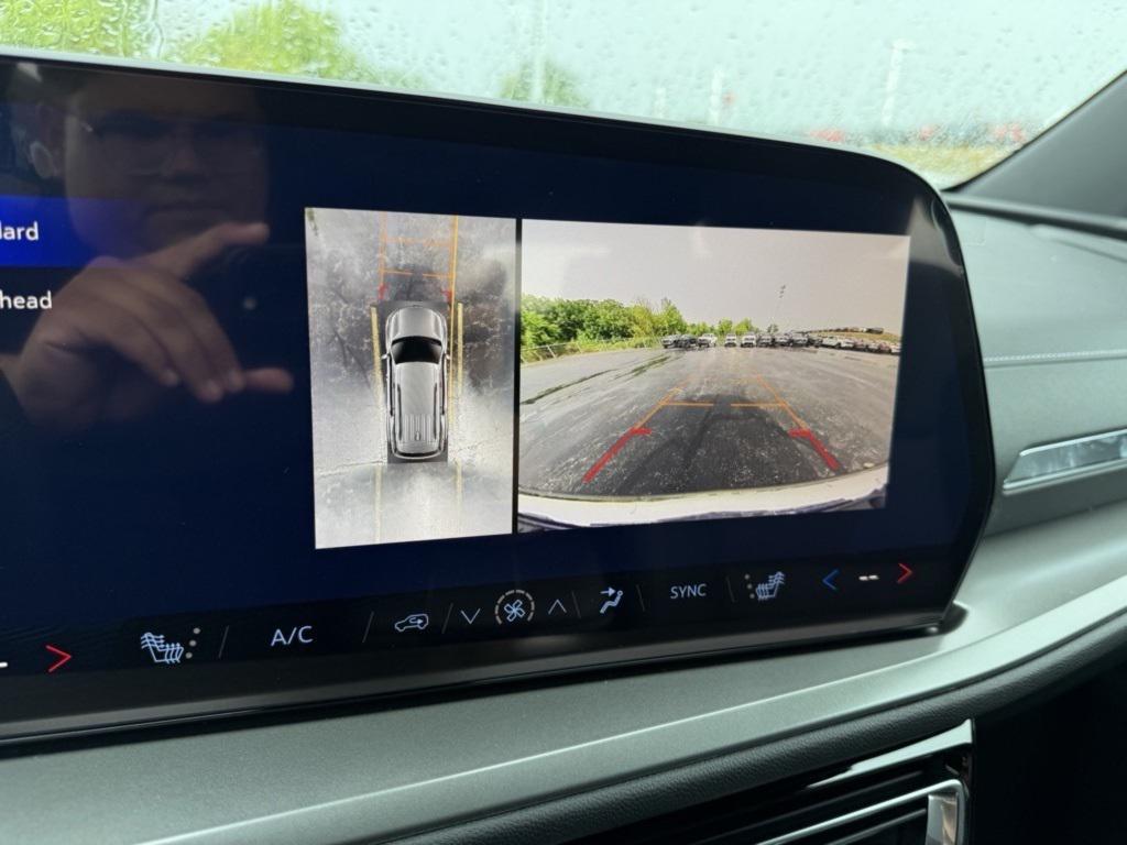 new 2026 Chevrolet Traverse car, priced at $43,531