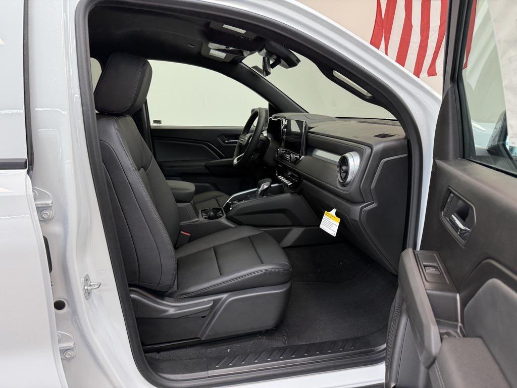 new 2025 Chevrolet Colorado car, priced at $36,513