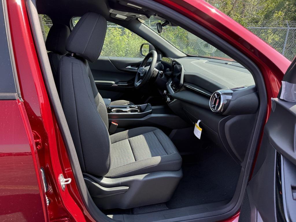new 2026 Chevrolet Equinox car, priced at $27,350