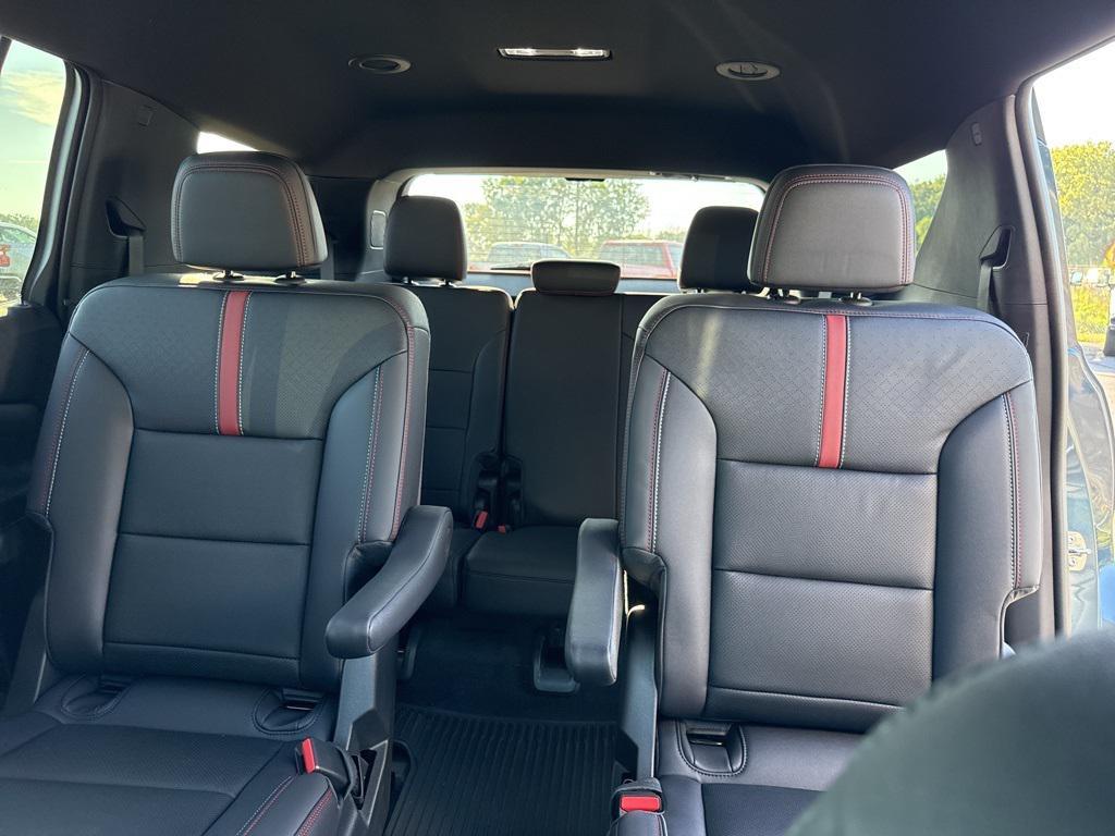 new 2026 Chevrolet Traverse car, priced at $56,173