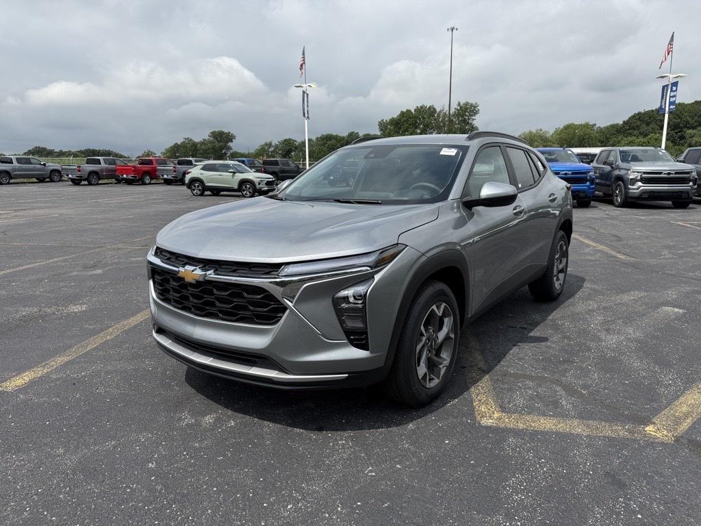 new 2025 Chevrolet Trax car, priced at $21,978