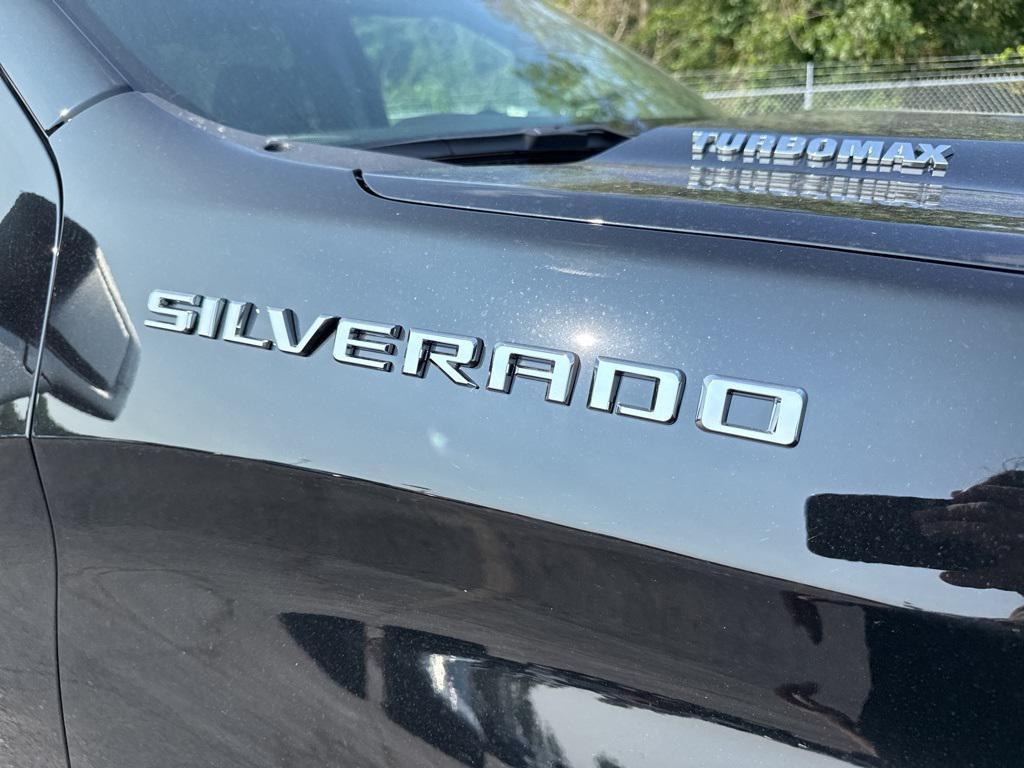 new 2025 Chevrolet Silverado 1500 car, priced at $43,200