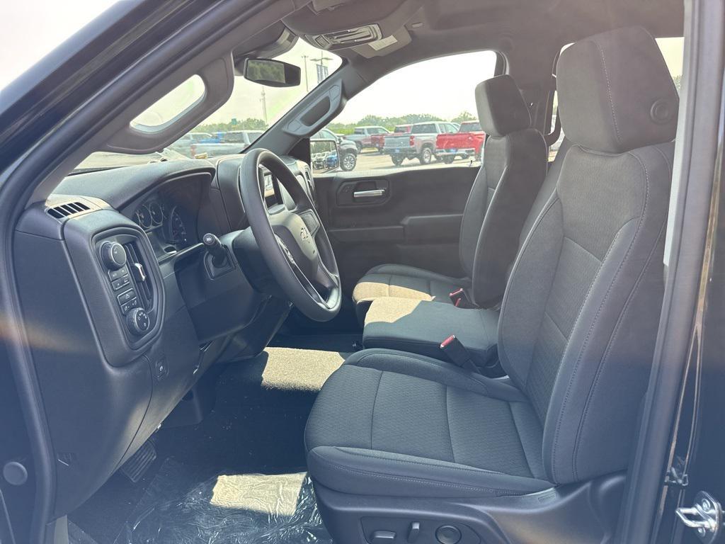 new 2025 Chevrolet Silverado 1500 car, priced at $43,200