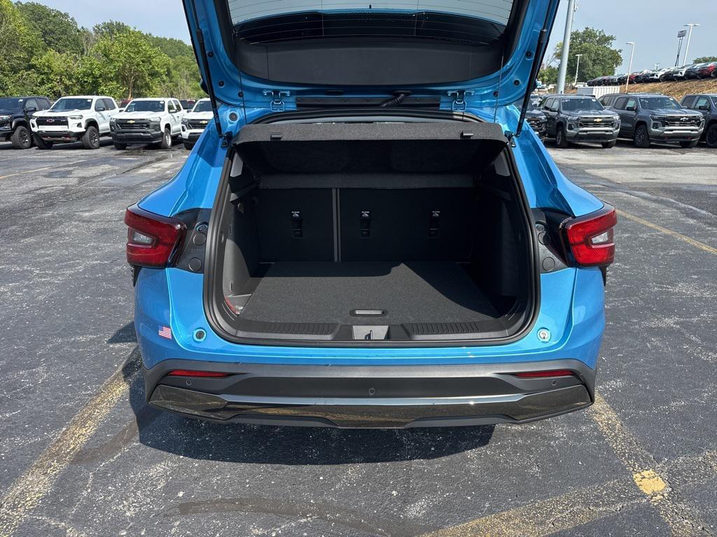 new 2025 Chevrolet Trax car, priced at $25,398