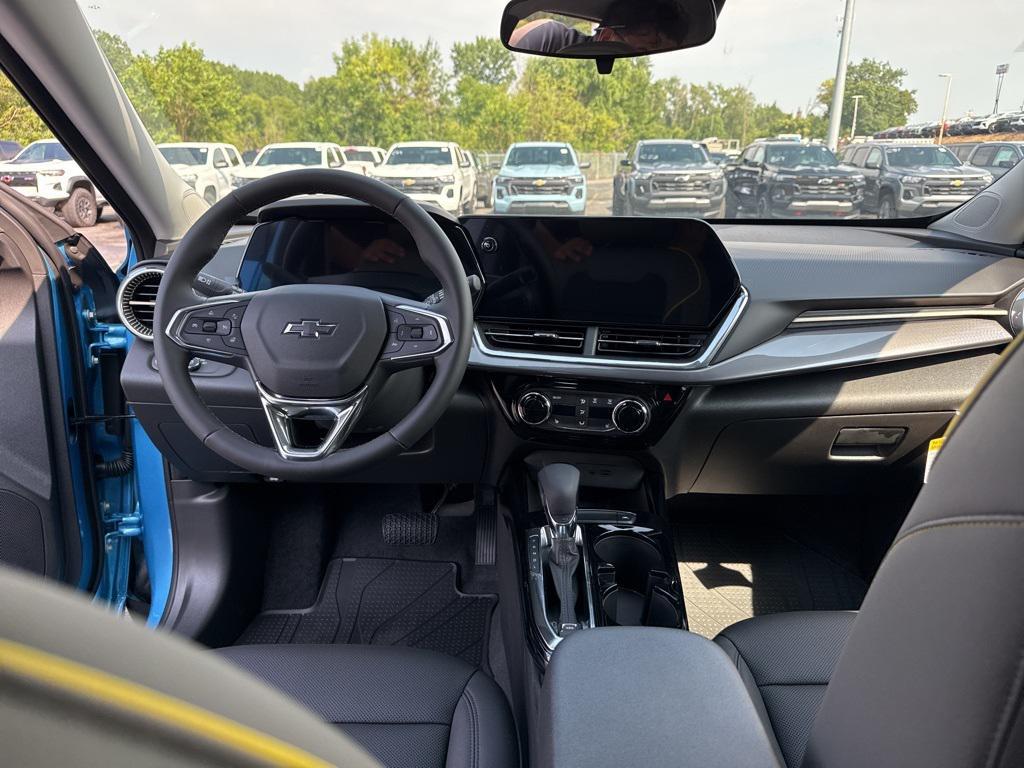 new 2025 Chevrolet Trax car, priced at $25,398