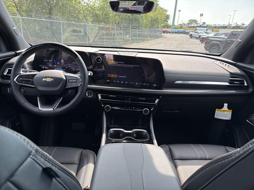 new 2025 Chevrolet Traverse car, priced at $50,579