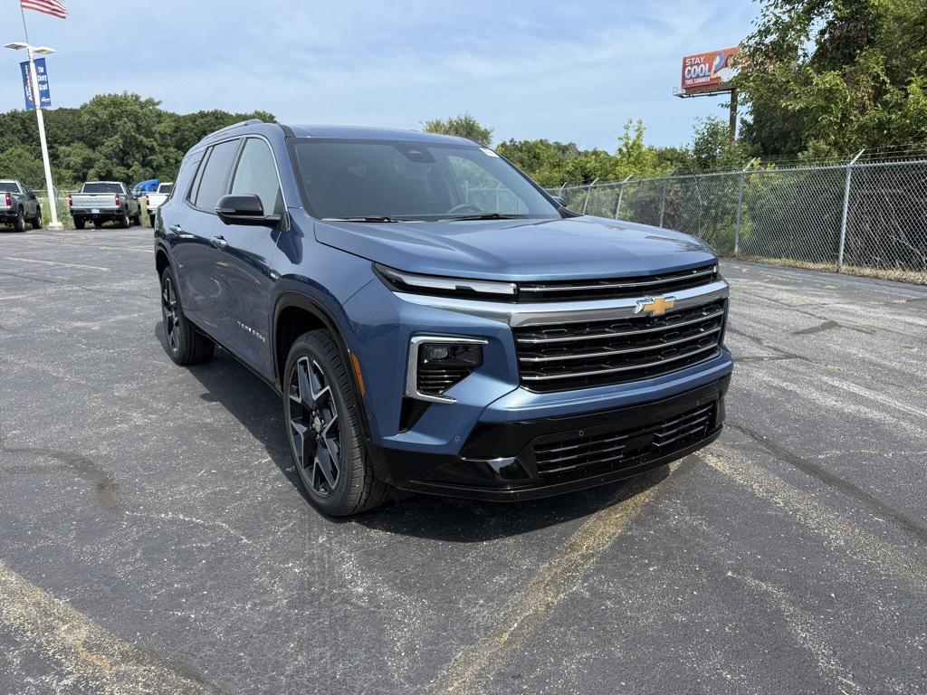 new 2025 Chevrolet Traverse car, priced at $50,579