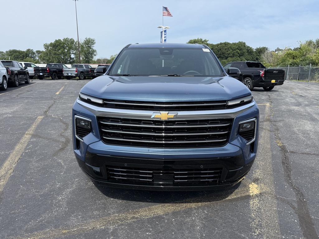 new 2025 Chevrolet Traverse car, priced at $50,579
