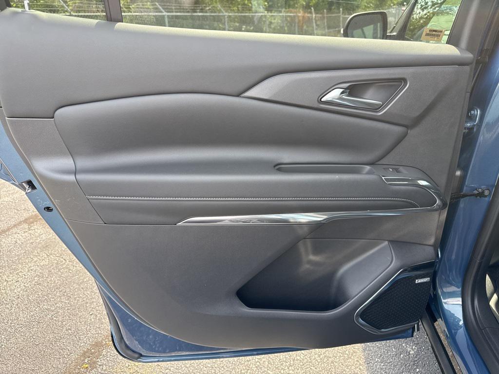 new 2025 Chevrolet Traverse car, priced at $50,579