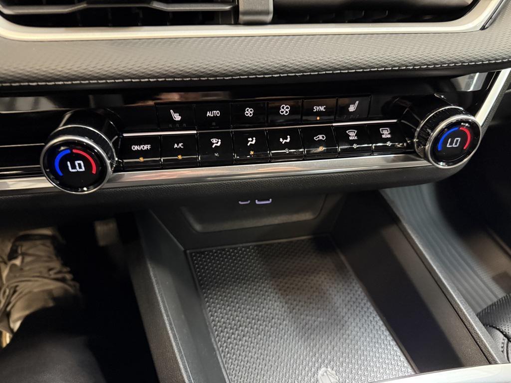 new 2026 Chevrolet Equinox car, priced at $29,575