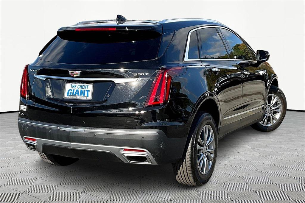 used 2022 Cadillac XT5 car, priced at $32,100