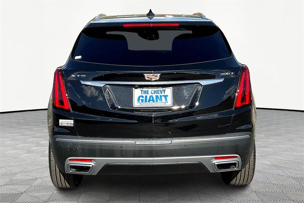 used 2022 Cadillac XT5 car, priced at $32,100