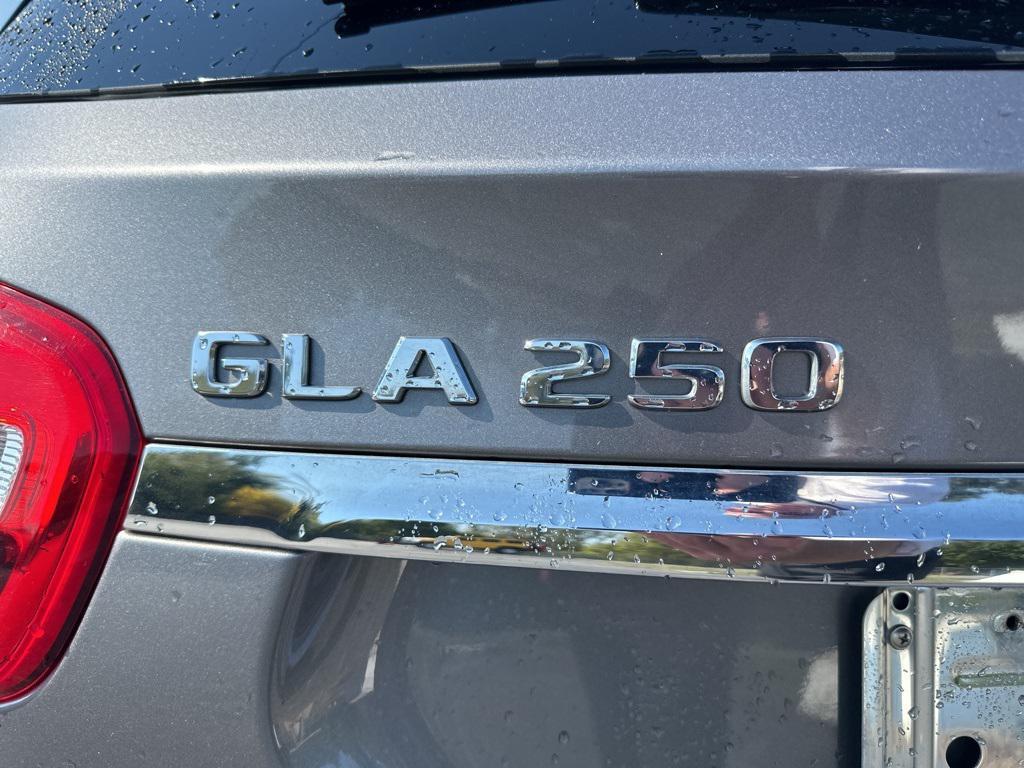 used 2018 Mercedes-Benz GLA 250 car, priced at $15,260