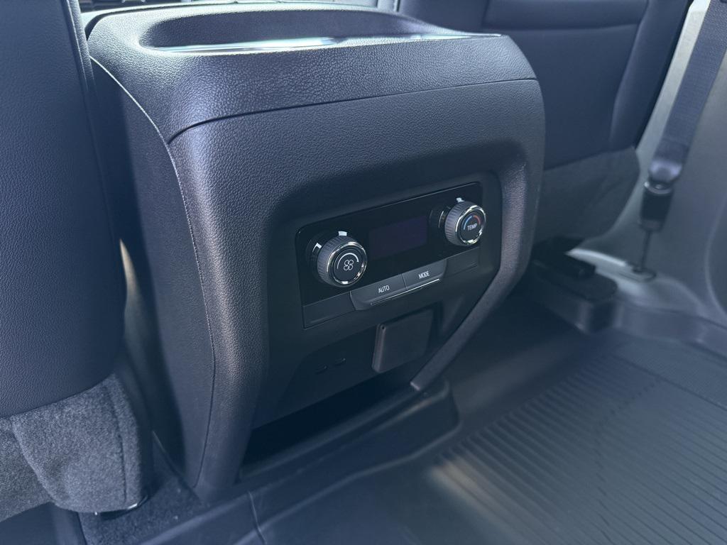 new 2026 Chevrolet Traverse car, priced at $47,309