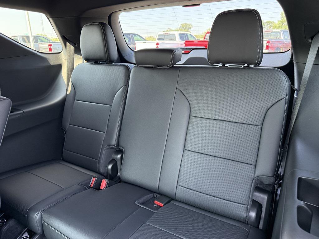 new 2026 Chevrolet Traverse car, priced at $47,309