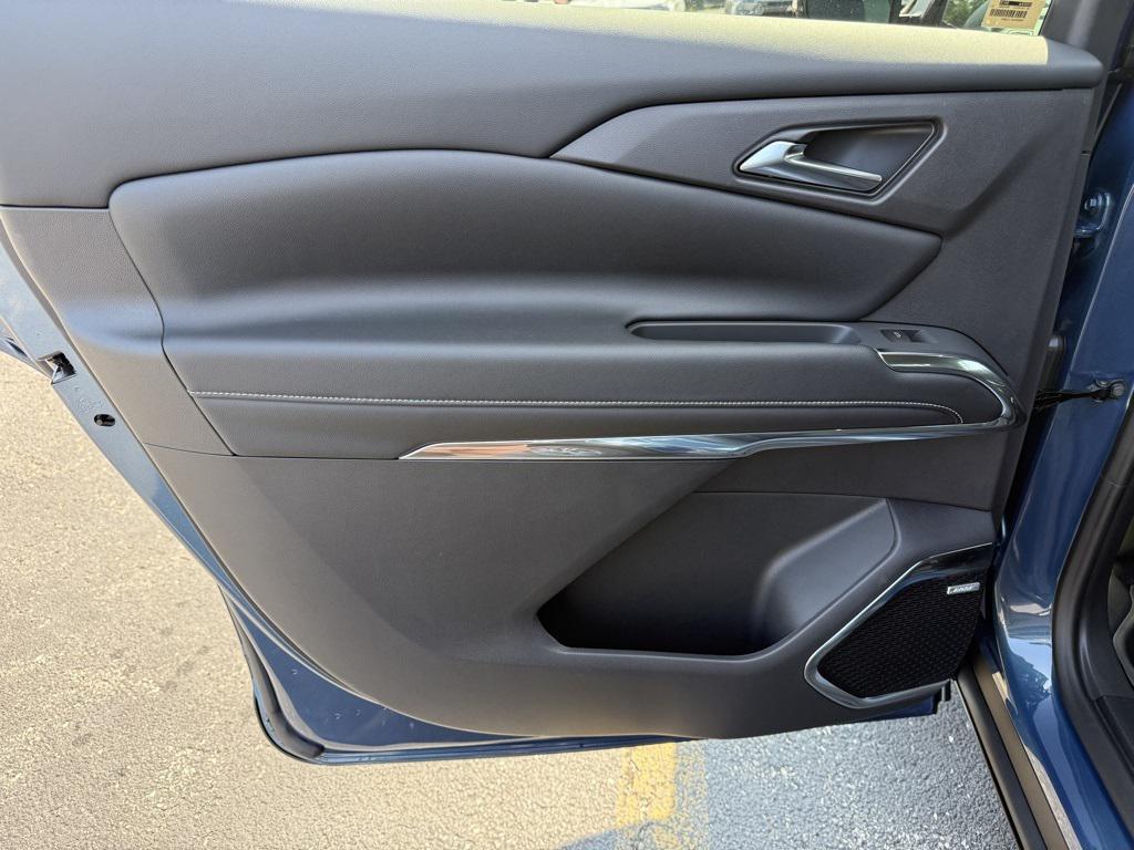 new 2026 Chevrolet Traverse car, priced at $47,309