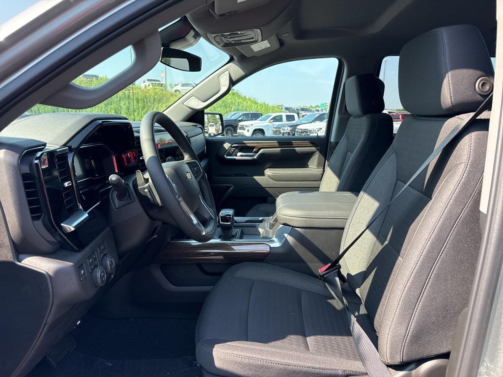 new 2025 Chevrolet Silverado 1500 car, priced at $50,155