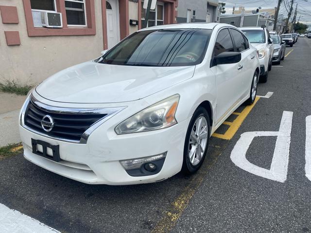 used 2013 Nissan Altima car, priced at $4,995