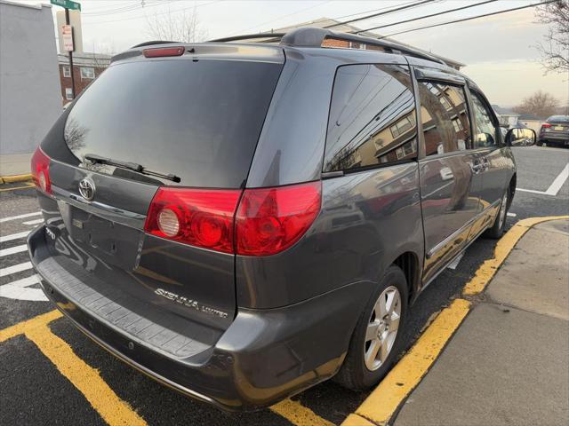 used 2006 Toyota Sienna car, priced at $2,750