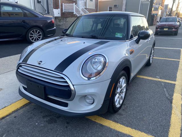 used 2014 MINI Hardtop car, priced at $5,995