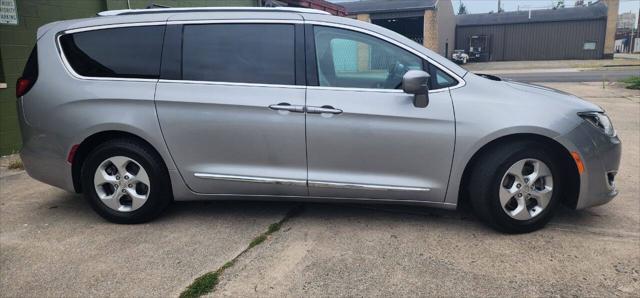 used 2017 Chrysler Pacifica car, priced at $12,491