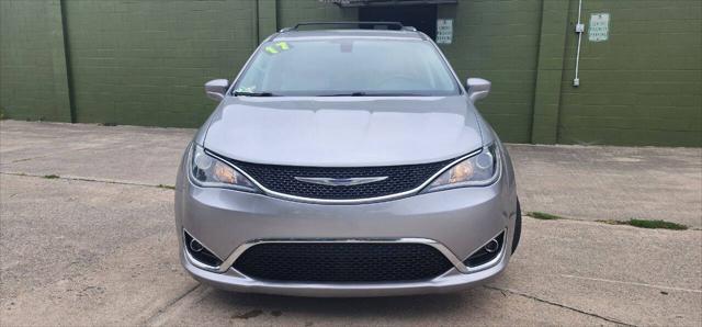 used 2017 Chrysler Pacifica car, priced at $12,491