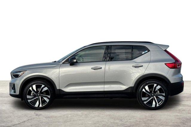 used 2025 Volvo XC40 car, priced at $35,700