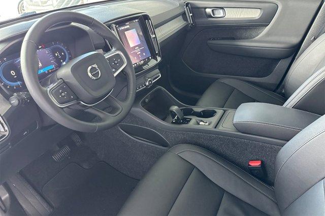 new 2025 Volvo XC40 car, priced at $41,795