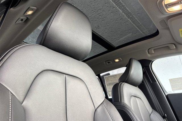 new 2025 Volvo XC40 car, priced at $41,795