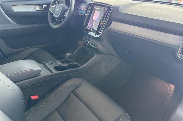 new 2025 Volvo XC40 car, priced at $41,795
