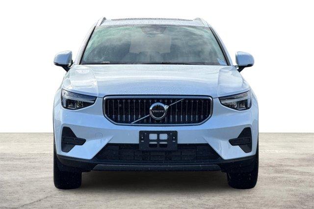 new 2025 Volvo XC40 car, priced at $41,795