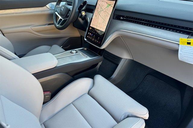 new 2025 Volvo EX90 car, priced at $90,945