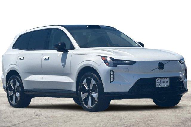 new 2025 Volvo EX90 car, priced at $80,790
