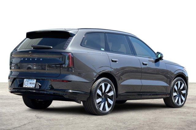 new 2025 Volvo EX90 car, priced at $82,640