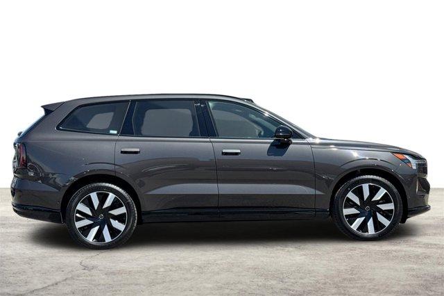 new 2025 Volvo EX90 car, priced at $82,640