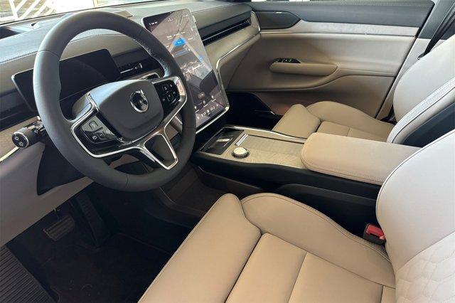 new 2025 Volvo EX90 car, priced at $82,640