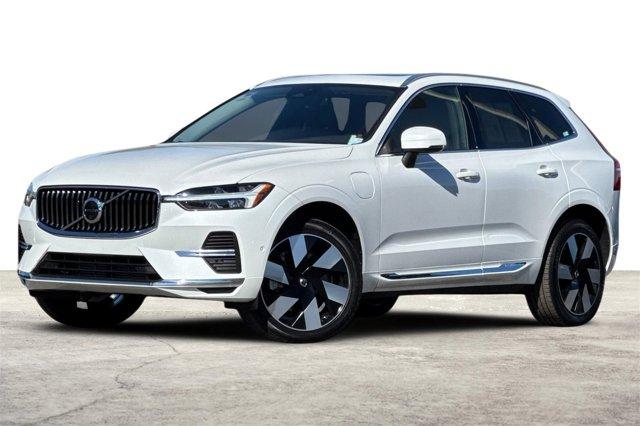used 2023 Volvo XC60 Recharge Plug-In Hybrid car, priced at $42,000
