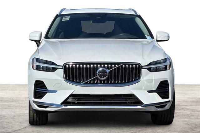 used 2023 Volvo XC60 Recharge Plug-In Hybrid car, priced at $42,000