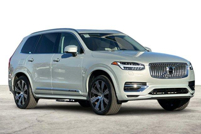 used 2022 Volvo XC90 Recharge Plug-In Hybrid car, priced at $50,995